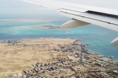 Uçak penceresinden görüntüle