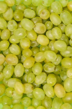 Birçok çilek beyaz üzüm