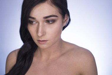 Güzel kız. Makyaj güzellik mavi b bir kız portresi