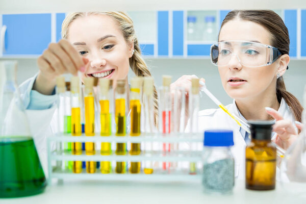 Female scientists in lab