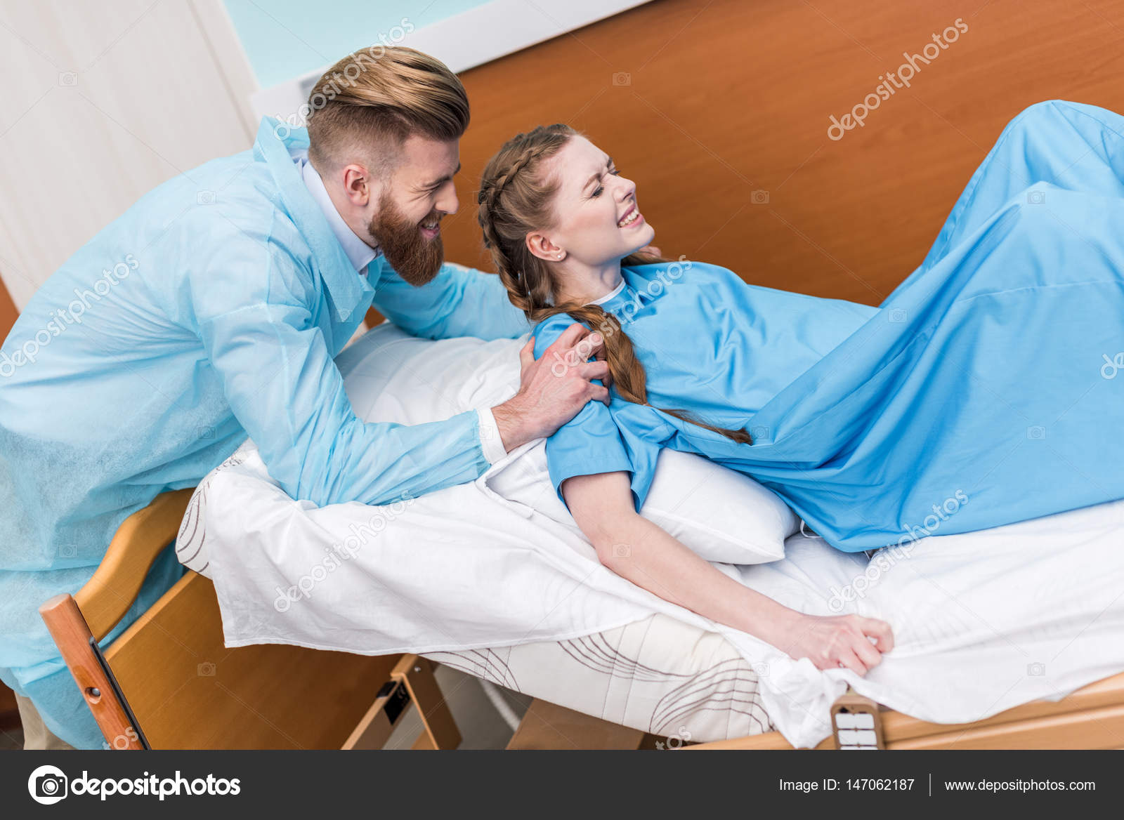 Images Of Woman Giving Birth 36