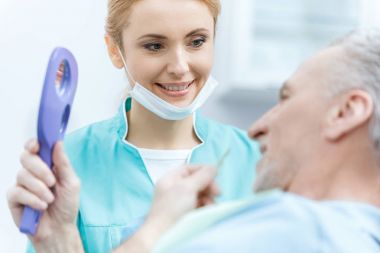 Diş hekimi ve hastada klinik 