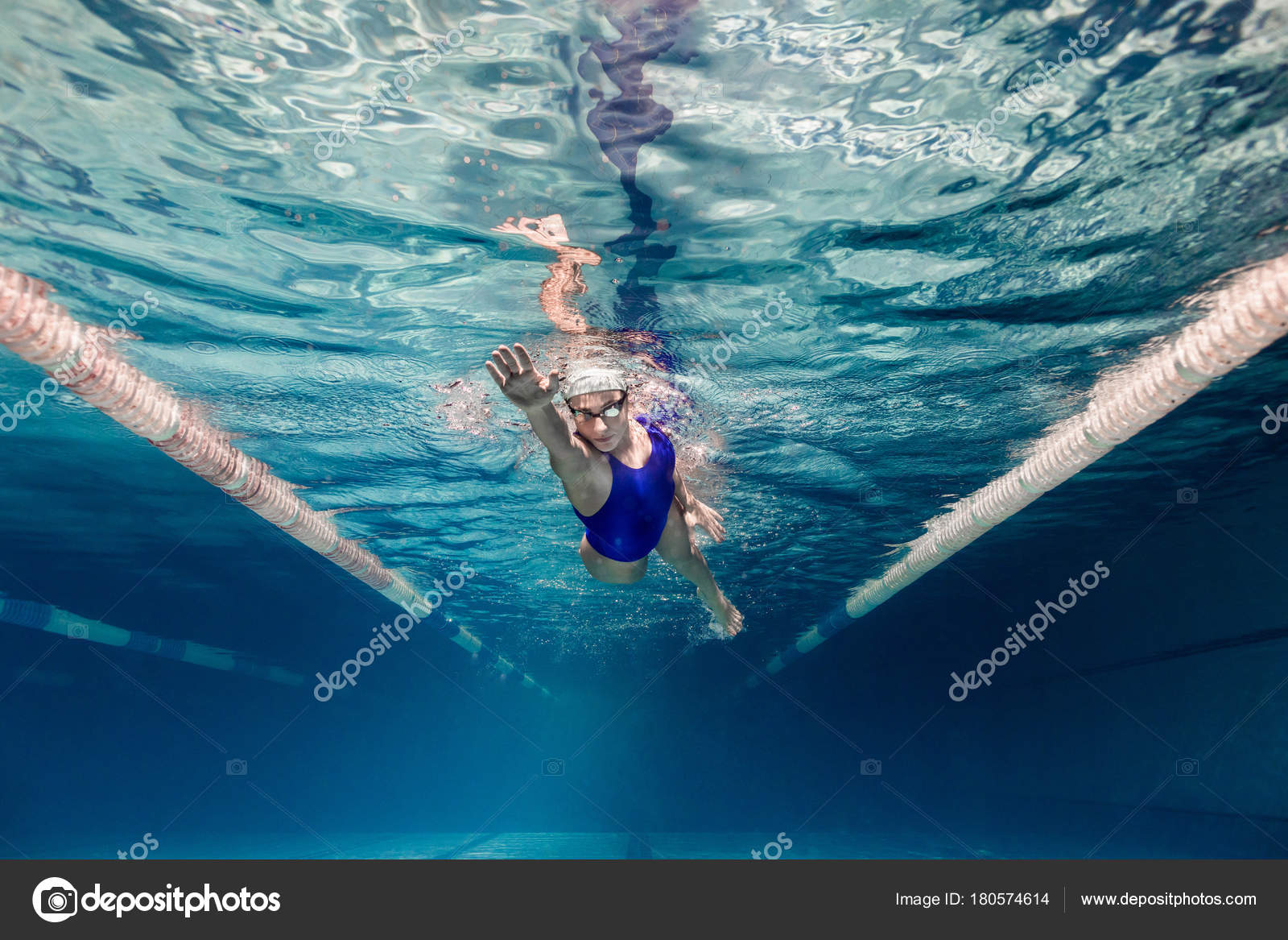 Natation Images Libres De Droit Photos De Natation Depositphotos