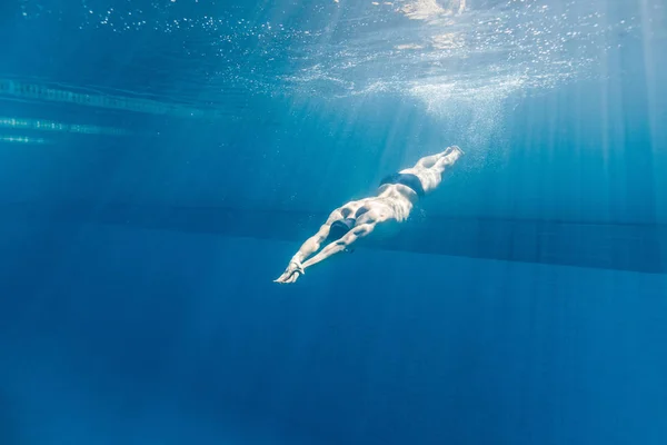 Swimming — Stock Photo, Image