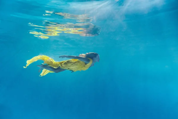 Swimming — Stock Photo, Image