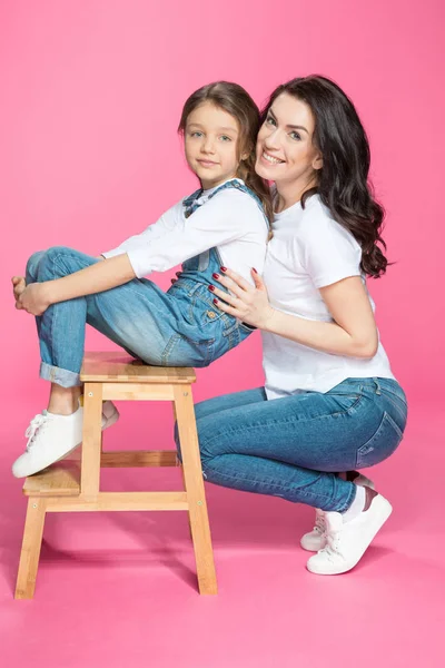 Beautiful mother and daughter — Stock Photo