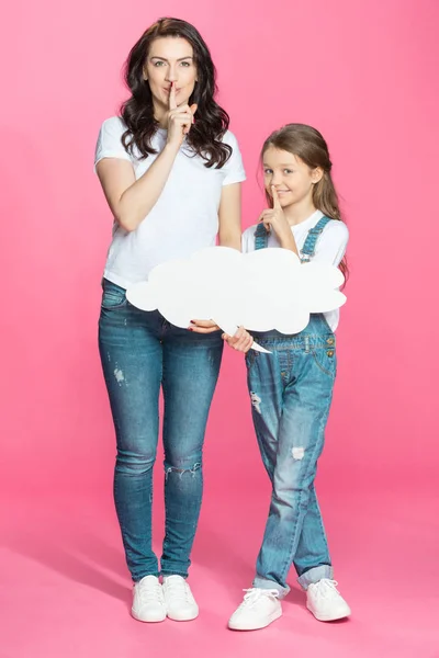 Mãe e filha com bolha de fala — Fotografia de Stock