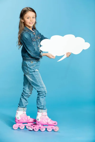 Menina em patins com bolha de fala — Fotografia de Stock