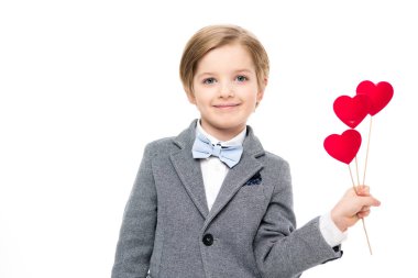 Sevimli küçük çocuk takım elbise 