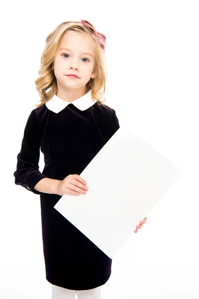 Chica sosteniendo tarjeta en blanco — Foto de Stock