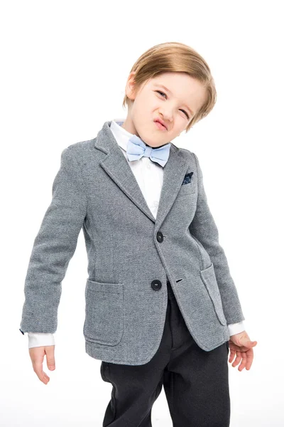 Lindo niño en traje — Foto de Stock