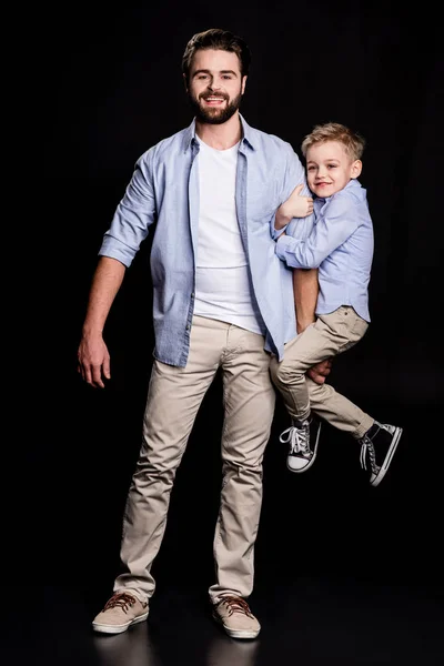 Joven padre e hijo — Foto de Stock