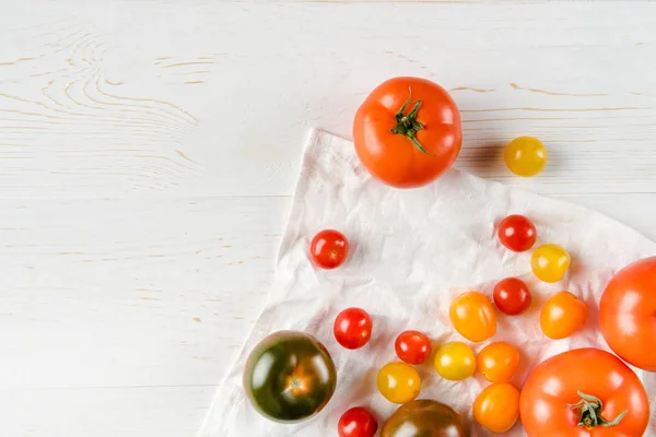 Tomates fraîches mûres — Photo
