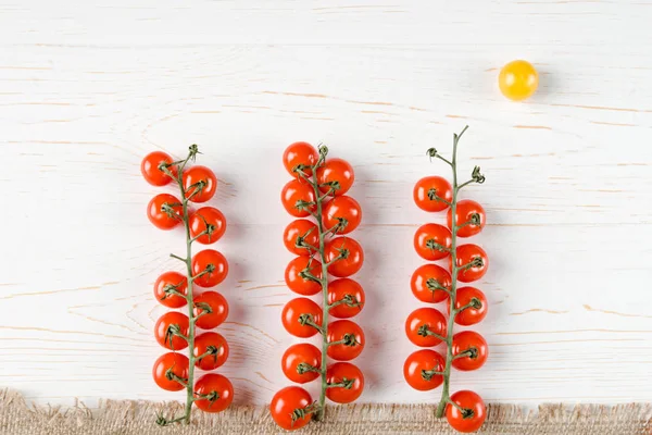 Fresh ripe tomatoes — Stock Photo, Image