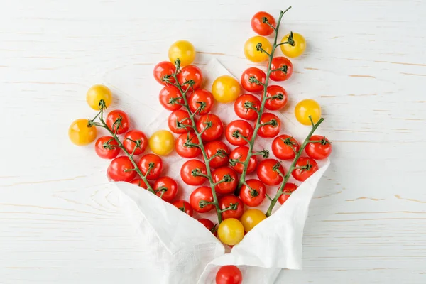 Taze olgun domatesler — Stok fotoğraf