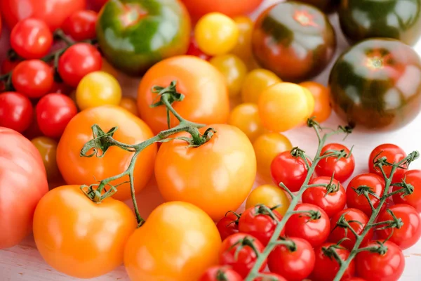 Świeże dojrzałe pomidory — Zdjęcie stockowe