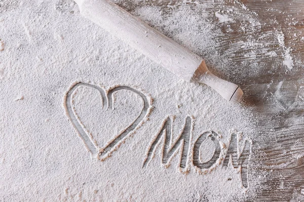 Heart symbol in flour — Stock Photo, Image