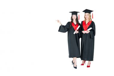 Diploma ile mutlu öğrenciler 