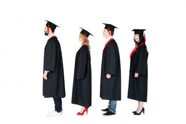 Mortarboards mutlu öğrenciler 