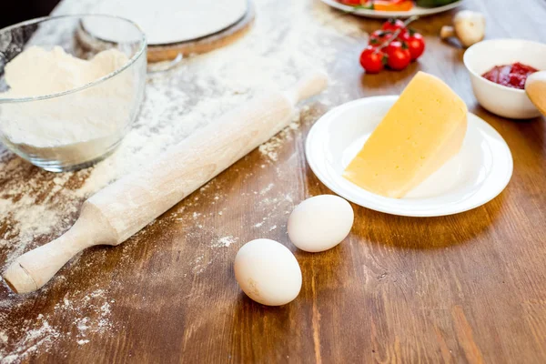 Ingredientes da pizza diferente — Fotografia de Stock