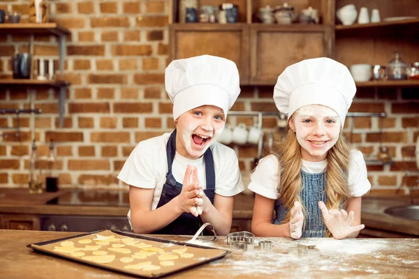 Children playing with flour — Stock Photo, Image