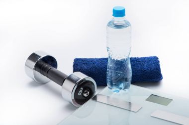 spor malzemeleri üzerine beyaz izole 
