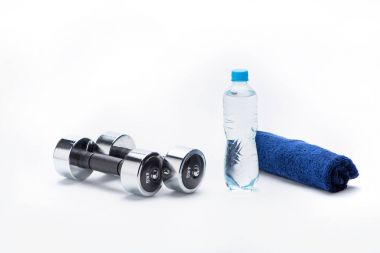spor malzemeleri üzerine beyaz izole