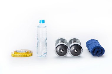 spor malzemeleri üzerine beyaz izole