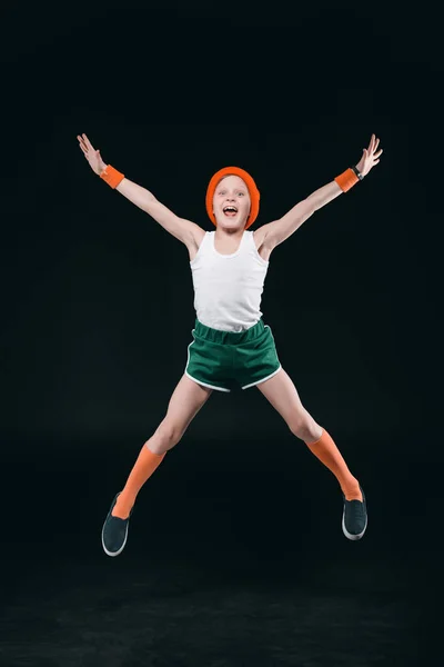 Sporty boy jumping — Stock Photo, Image