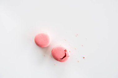 Lezzetli pembe macarons