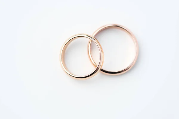 Golden wedding rings — Stock Photo, Image