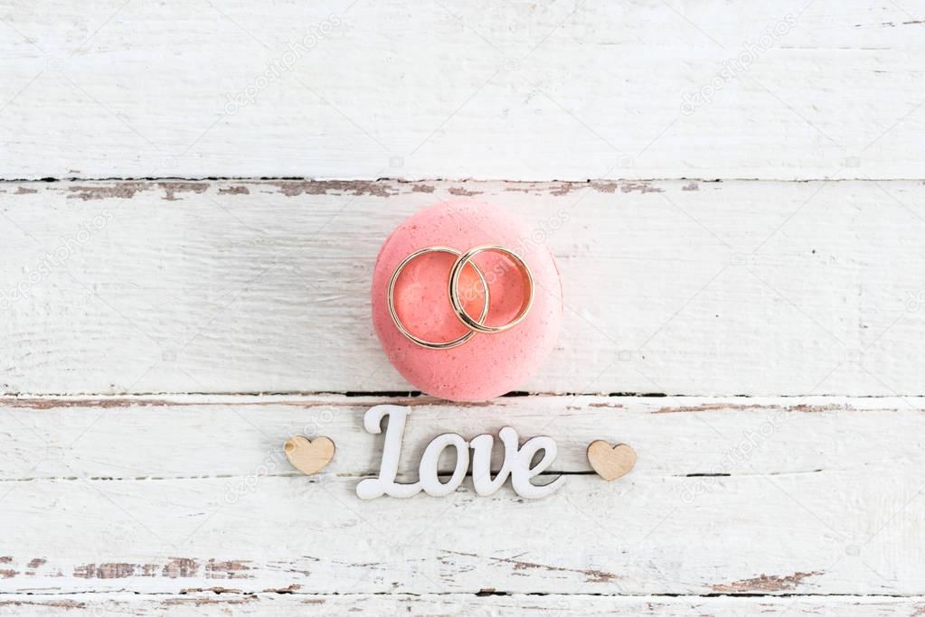 Wedding rings on macaron