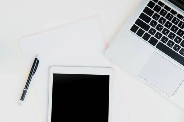 Laptop and digital tablet — Stock Photo, Image