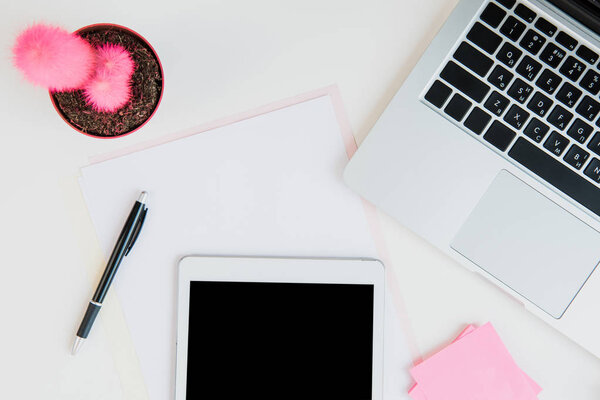 Laptop and digital tablet 