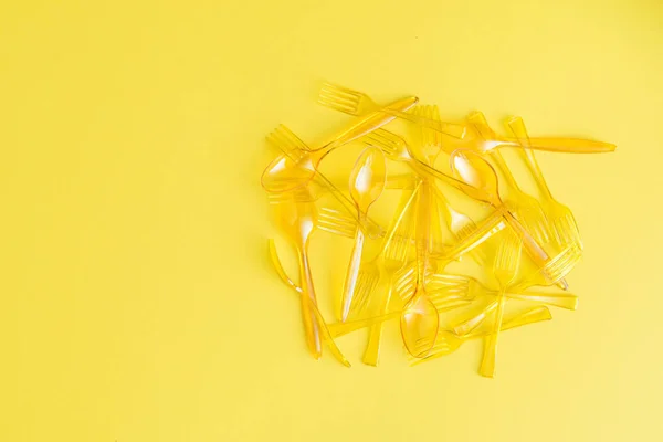 Vários talheres de plástico — Fotografia de Stock