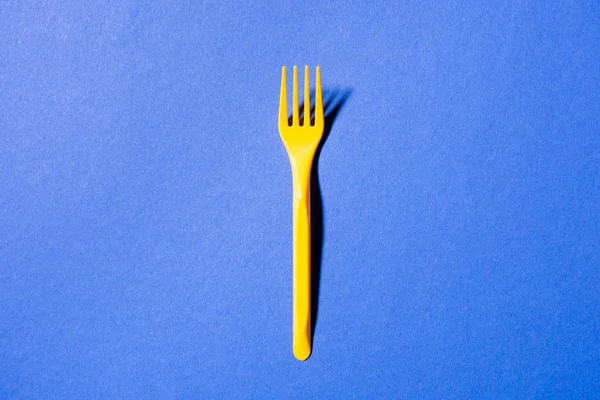 Wegwerp plastic vork — Stockfoto