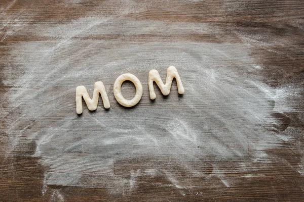 Çerezler pudra şekeri ile mektup formları