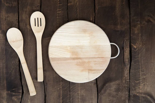 Mutfak gereçleri ile doğrama tahtası — Stok fotoğraf