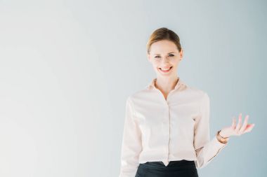 resmi kıyafeti gülümseyen içinde beyaz iş kadını
