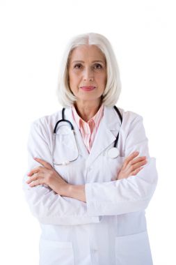 Kendine güvenen kıdemli doktor