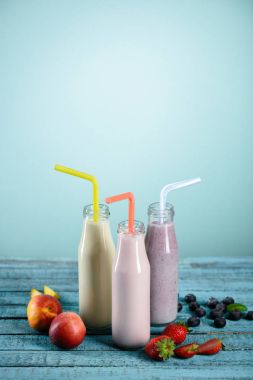 Milkshake cam şişelerde  