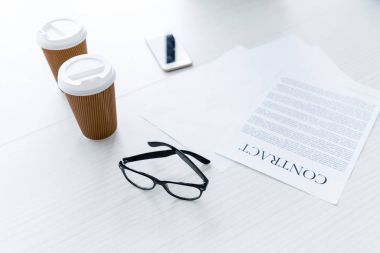 gözlük ve işle ilgili belgeleri