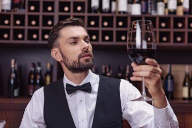 sommelier şarap tadımı