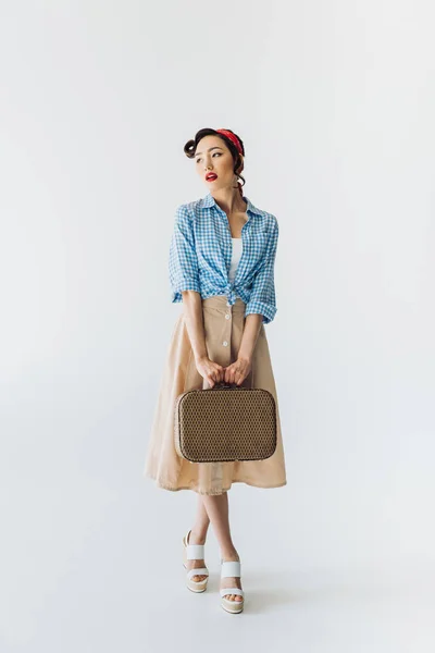 Élégant asiatique femme avec valise — Photo