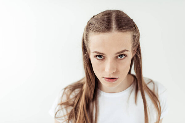 Разгневанная женщина