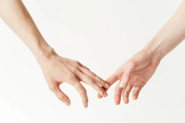 Lesbisches Paar hält Händchen — Stockfoto