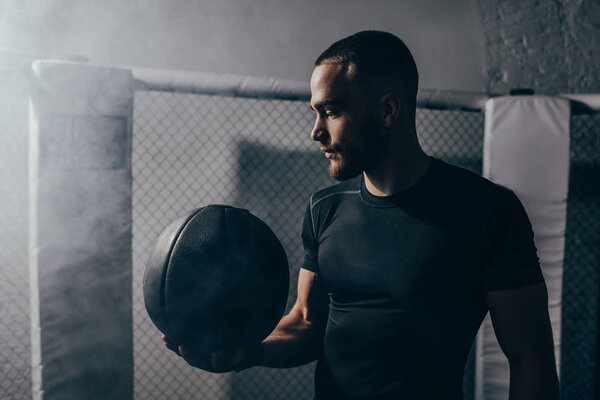 Молодой боксер
