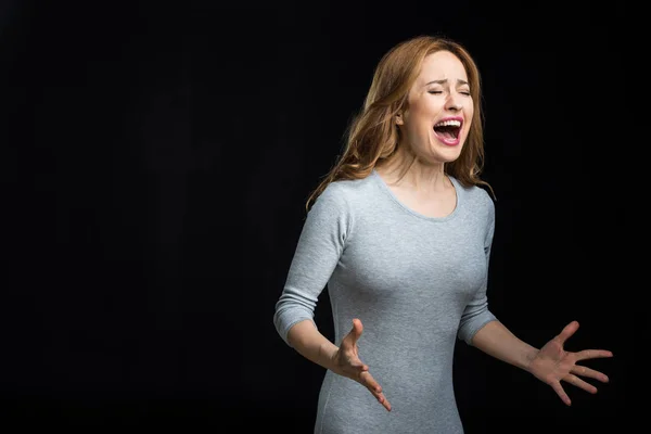 Mujer joven gritando — Stock Photo