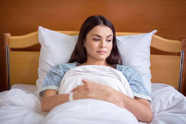 Female patient in hospital — Stock Photo