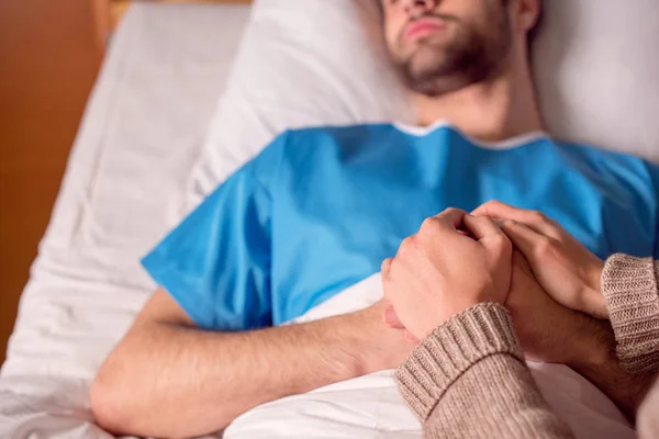 Sick man in hospital — Stock Photo